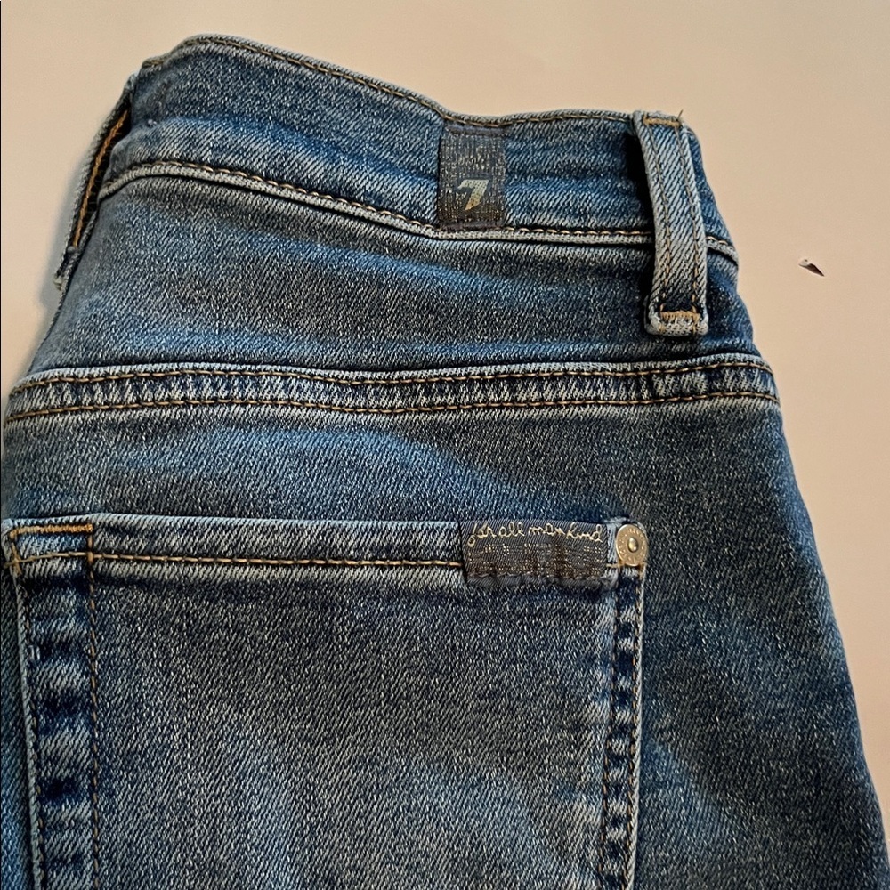 7 For All Mankind Women's Wide Leg Flare Jeans in Medium Blue - Picture 14 of 16